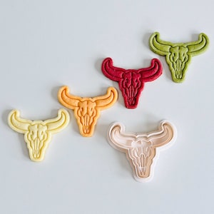 Bull Skull Cookie Cutter | Halloween Cow Skull Cookie Cutter Stamp Set | Bull with Horns Fondant Molds | 3D Printed