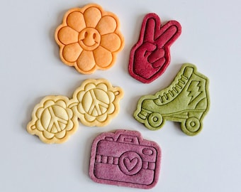 Groovy Theme Cookie Cutter & Stamp Pack | 5 Pieces Retro Vibes Cookie Cutters | Roller Skates | Peace Hand | Smiley Daisy | Camera | Sunnies