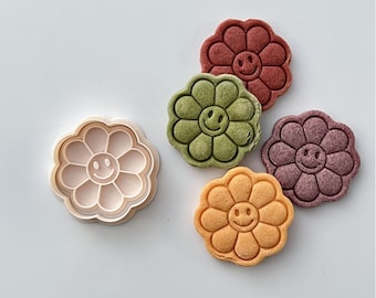 Flower Cookie Cutter - Boho Sunflower Cookie Cutter Stamp Set | Groovy Daisy Fondant Molds | 3D Printed Smiley Face