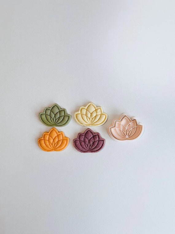 Lotus Flower Cookie Cutter - Spring Floral Cookie Cutter Stamp Set | Boho Flower Fondant Molds | 3D Printed