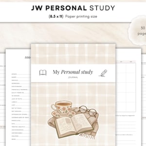 Pode incluir: Um diário de estudo pessoal JW com 30 páginas em tamanho de papel 8,5 x 11 polegadas. A capa apresenta um padrão xadrez bege, um livro aberto, uma xícara de chá floral e óculos. As páginas internas incluem seções pautadas.