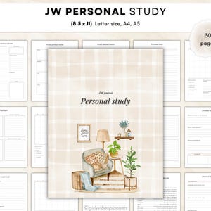 Könnte beinhalten: Ein Planer mit dem Text "JW PERSONAL STUDY" und "Personal study" auf dem Cover. Das Cover zeigt eine Illustration einer gemütlichen Wohnzimmerszene. Der Planer ist im Letter-Format (21,6 x 27,9 cm), A4 und A5 mit 30 Seiten erhältlich.