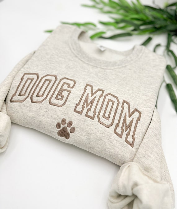 Embroidered Dog Mom Sweatshirt, Dog Mama Crewneck, Aesthetic Sweater