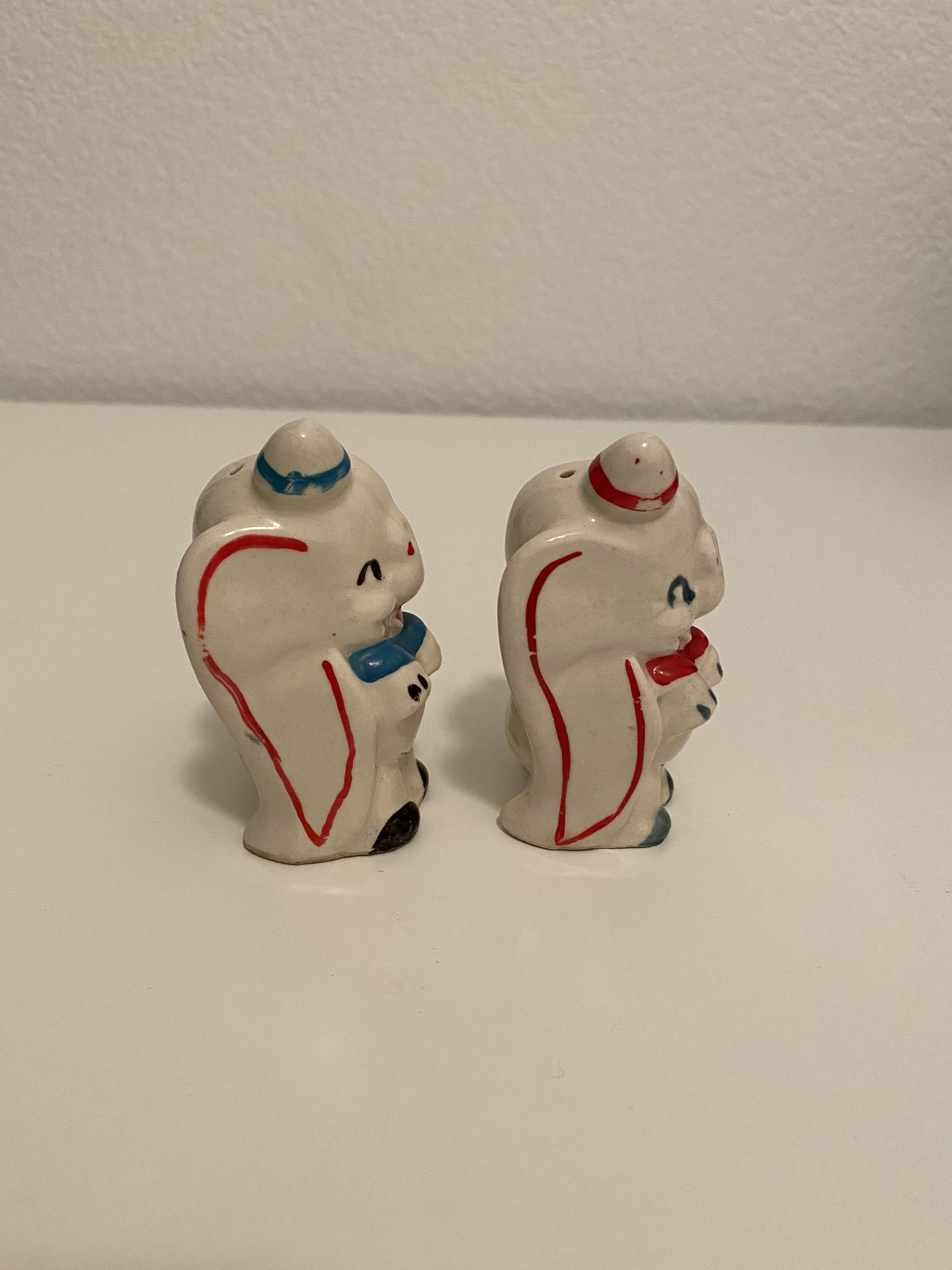 vintage salt and pepper shakers Dumbo Walt Disney — Wonderfully Nostalgic
