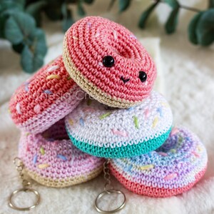 Portachiavi Donuts ciambelle amigurumi all'uncinetto - Kawaii donuts lavorati a mano
