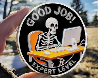 The Burnout Badge Coin Expert Level GOOD JOB Münze Schädel Reminder Pocket Token mit Stoizismus Geschenke für Frauen Männer