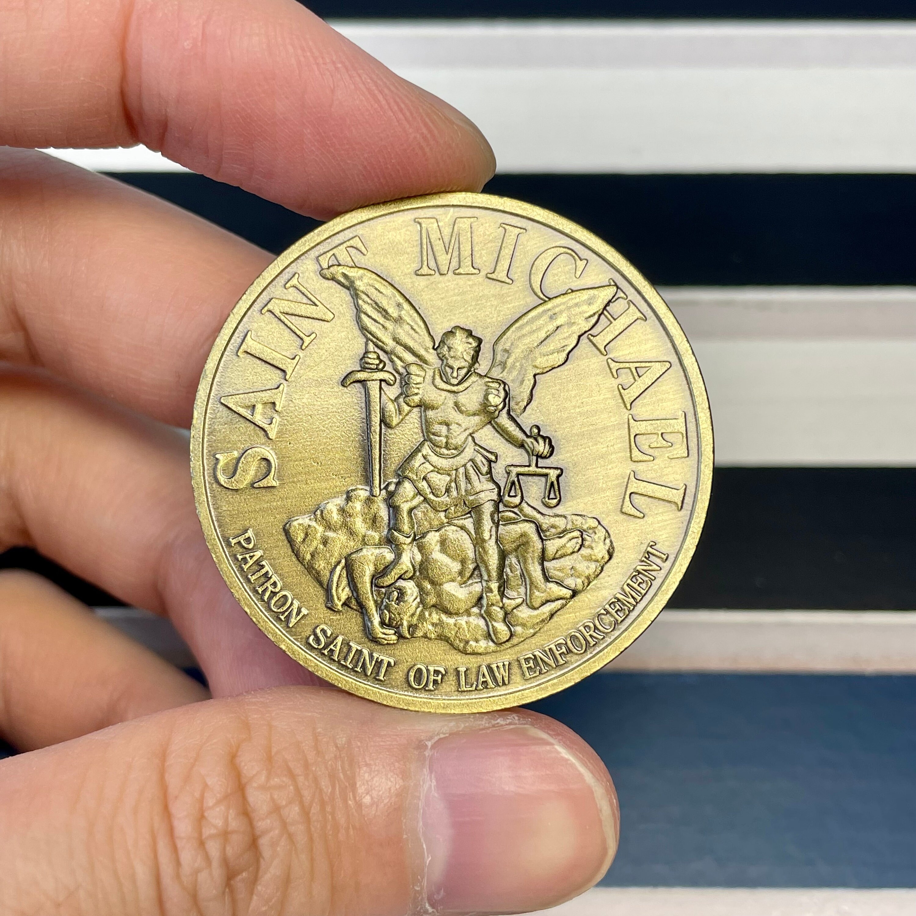 ワシントンD.C.チャレンジコイン - アメリカ合衆国国璽 - 聖ミカエルコイン - 警察官/彼/息子/彼女への法執行機関向けギフト - Etsy 日本