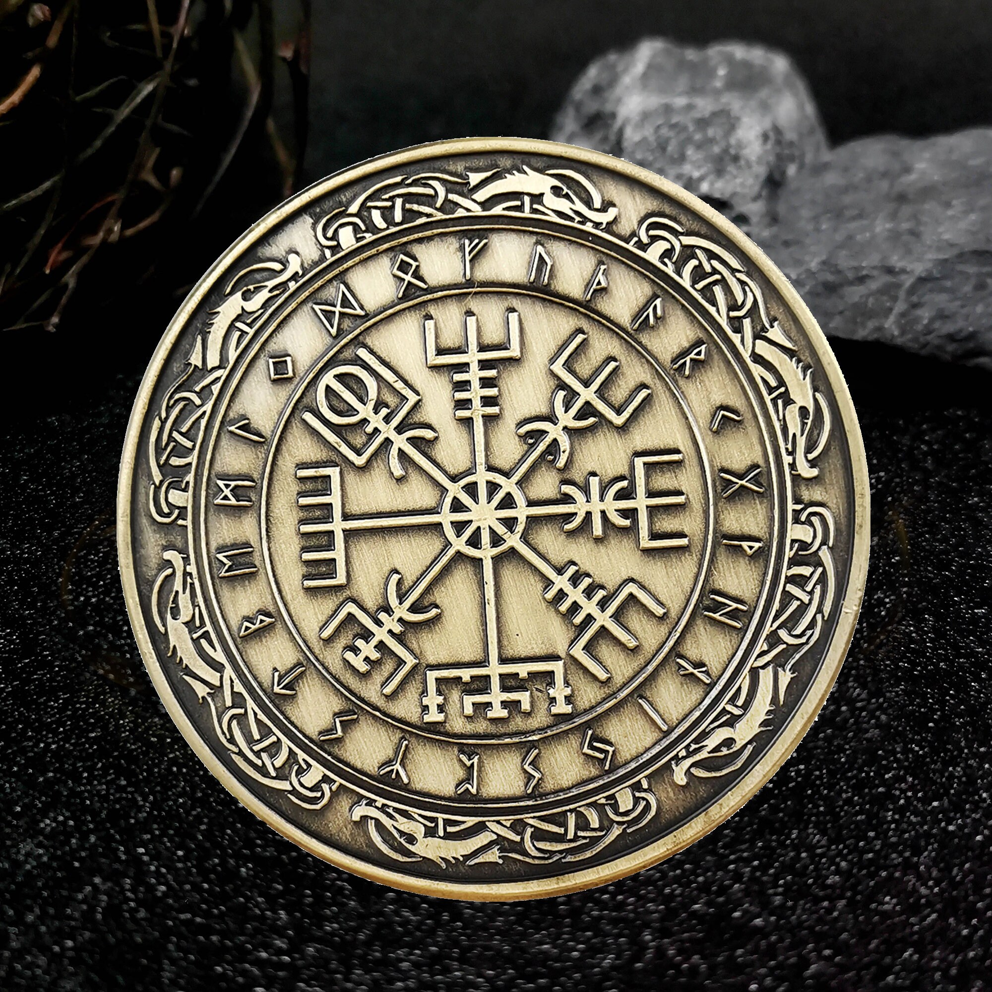 Yggdrasil Viking Challenge Coin – Moneta Norrena Con Albero Della Vita E Rune, In Ottone Antico, 4 Cm