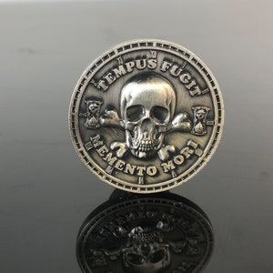 RYUKENLM Pack Of 5 Memento Mori Memento Vivere Coin 3D Skull Challenge Coins EDC Stoic Reminder Token Inspirational Stoicism Gifts For Daily Practice