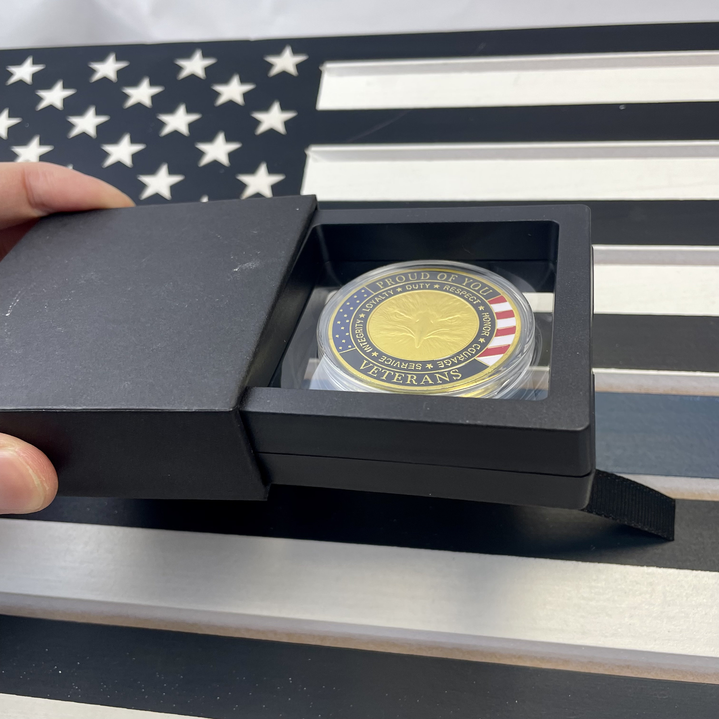 Militär Veteranen Challenge Münze - Dankesgeschenk Für Soldaten In Goldoptik Mit Displaybox