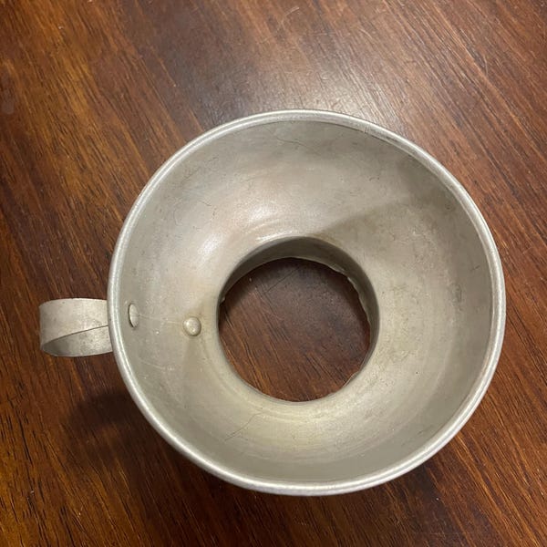 Entonnoir de conserve en aluminium vintage