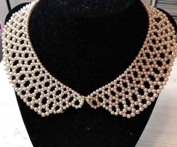 Vintage Creamy White Pearl Collar, 1950s - image 2