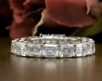 Ost nach West Stil 5 x 4 MM Smaragdschliff CVD Diamant Ehering | Schönes Geteiltes Diamant Band | 18K Weißgold Voll Eternity Band