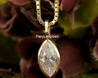 12 x 9 mm Marquise Cut künstlicher CVD Diamant Anhänger Halskette | Bezel Set Solitär Diamant Anhänger | 10K Gelbgold Anhänger | Nur Anhänger