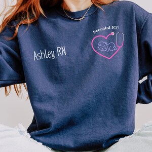 Aangepaste NICU RN Sweatshirt neonatale verpleegkundige pensioen cadeau neonatale Icu trui minimale Nicu ronde hals neonatale verpleegkundige