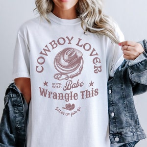 Cowboy Lover Comfort Colors® Tshirt Cowgirl Oversized Tee I Love Cowboys Western Cowboy Shirt Nashville Bachlorette Wild West Giddy Up Babe