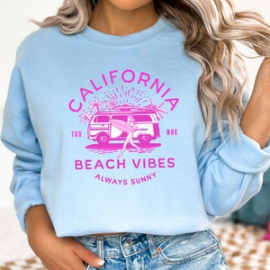 Beachy Sweatshirt, Beach Sweatshirt, Summer Sweatshirt, Gift for Beach Lover, Beach Pullover, Women&#39;s Sweatshirt, Beach Vacation Shirt