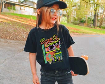 Born 2 Skate Toddler Shirt Kids Skate T-shirt Skater Boy Skater Girl Skater kids t-shirt Skater kids gift Skateboard T-shirt Cool Kids Shirt