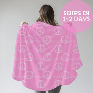 Cool Kids Peace Sign Personalized Kids Name Blanket Girl Blanket, Baby Blanket, Kids Blanket, Personalized Gift, Gift for Baby and Toddlers