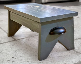 Revolutionize DIY: Build a Sturdy Wooden Step Stool from Our Plans! Stability, longevity, and craftsmanship await. Elevate your space today.