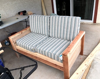 Transform Your Outdoor Space: Build Your Own Stylish Wood Patio Loveseat with Our Beginner-Friendly DIY Plan! Start Crafting Today!