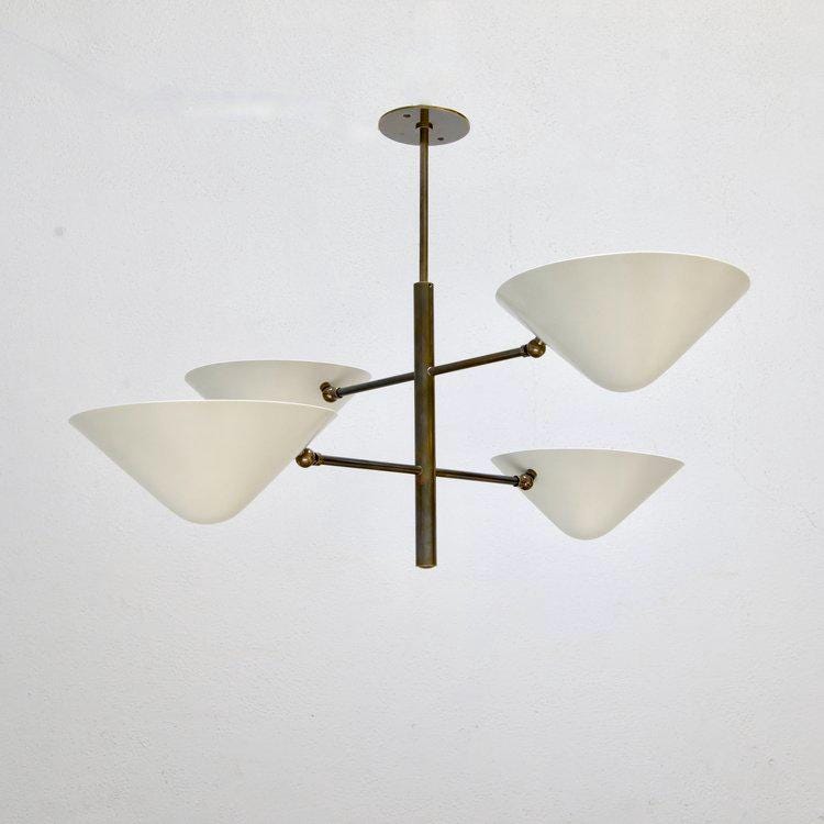 イタリア スプートニク 真鍮 シャンデリア アンティーク ミッドセンチュリー ミッドセンチュリー真鍮スプートニクシャンデリア - 4アームイタリア製