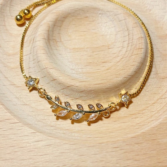 アクセサリー K10 gold delicate chain bracelet Elegant Gold Bracelet with Delicate Chain Link Wrist