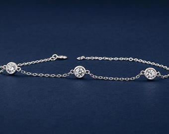 Bracelet en moissanite avec lunette et station : argent sterling rhodié, diamants par mètre