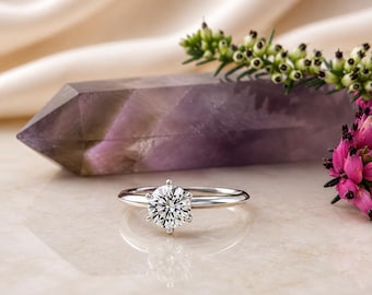 Bague de fiançailles en moissanite 1 ct : solitaire en argent sterling à six griffes