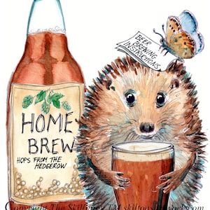 3853 zelfgebrouwen bier HAPPY BIRTHDAY-kaart. Een fles en een glas Home brew by een egel, zelfs hop. Kan worden gepersonaliseerd.