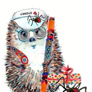 Australische Happy Birthday-kaart met onze Australische vrouwelijke egel met didgeridoo, boemerang en rode achterkant. Kan worden gepersonaliseerd. Nr. 1 AUSTRALI