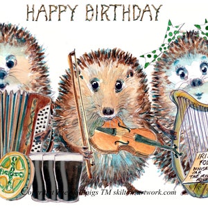 3534 Cartão de aniversário feliz irlandês Grupo de banda de música folclórica irlandesa, acordeão, violino, harpa com stout. uísque stout. Irlandês over. Pode ser personalizado