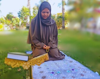 One piece Khimar/ Burqa for Salah. A must have this Ramadhan! (Lycra).
