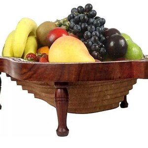 Houten mand antiek voor fruit, houten keuken en decoratieve mand