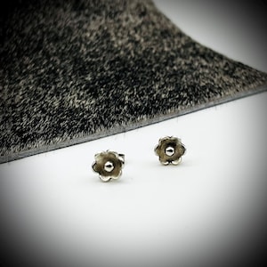 Sterling Silver Forget-Me-Not Flower Stud Earrings