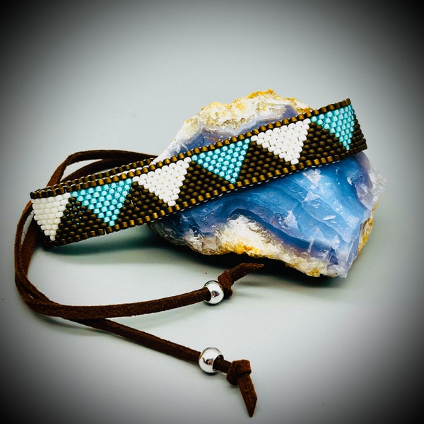 Navajo Southwestern Native American Style Beaded Cuff, Beaded Cuff,  Boho Bracelet, Beaded Cuff, Native American Style Jewellery, Boho Cuff