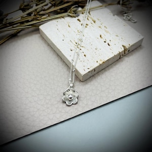 Sterling Silver Flower Necklace: Forget Me Not Daisy Pendant