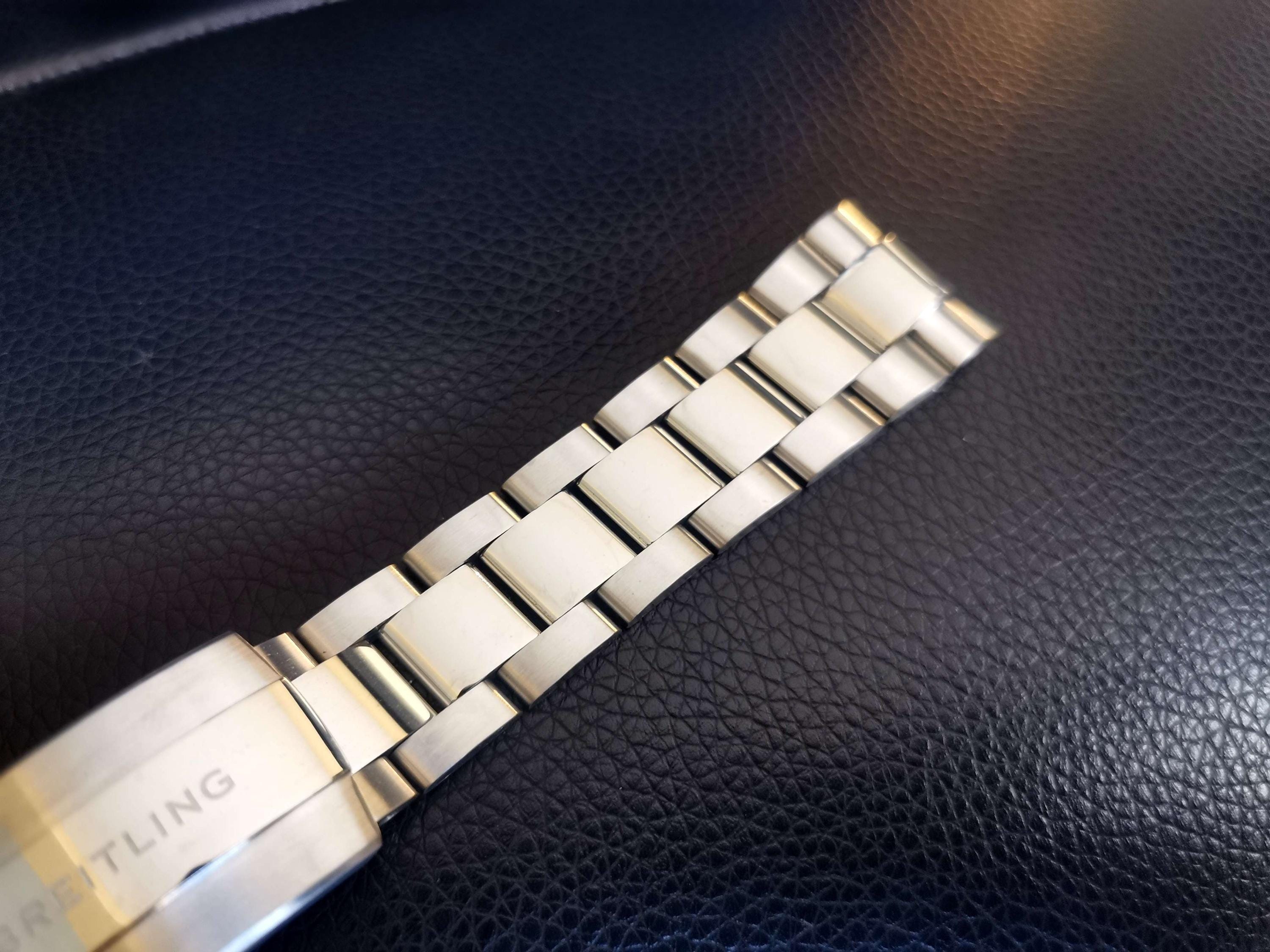 Breitling ブライトリングブレスレット ブライトリング スーパーオーシャン 22 mm カーブエンド用ブレスレット