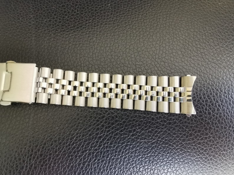 How To Adjust [skx] Jubilee Bracelet : Seiko - Foto 2