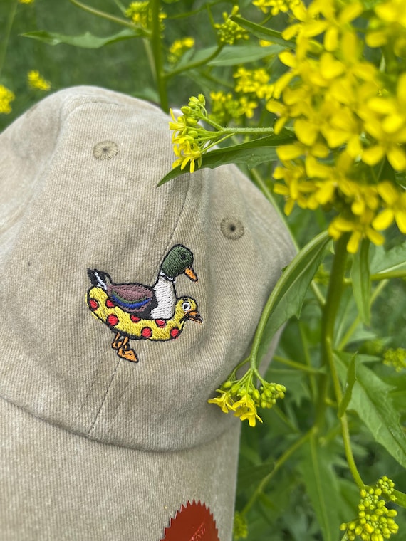 Bestickte Vintage Cap mit Freischwimmer Ente |  Unisex Dad Hat | Bestickte Kappe | 100% Baumwolle | Retro Cap Swimming Duck
