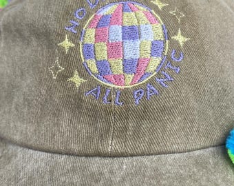Embroidered vintage cap with "All Panic - No Disco" in khaki | Unisex dad hat | Embroidered cap | 100% cotton