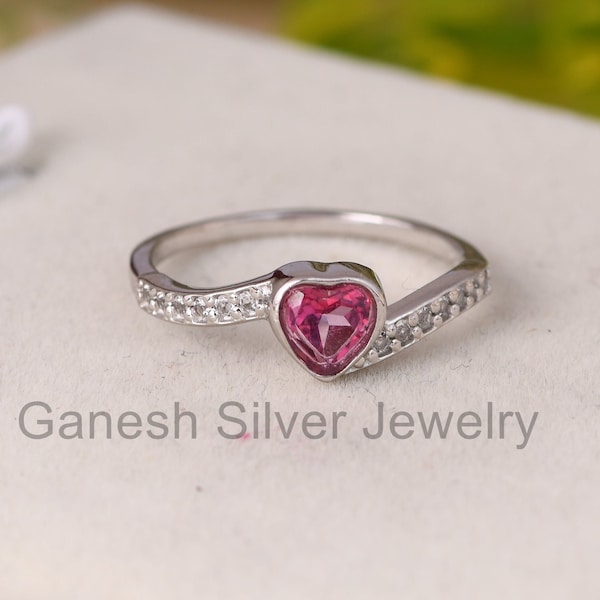 Pink Heart Ring, Sterling Silver Pink Topaz Ring, Sierlijke Solitaire Ring, Pink Stone Promise Ring, Pave Ring, Topaz Ring, Dochter Gift Ring.