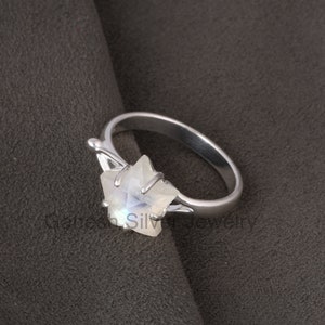 Natural Star Shaped Moonstone Ring, Fancy Star Shape Ring, Rainbow Moonstone, Sterling Silver, June Birthstone, Promise Ring, Valentine Gift