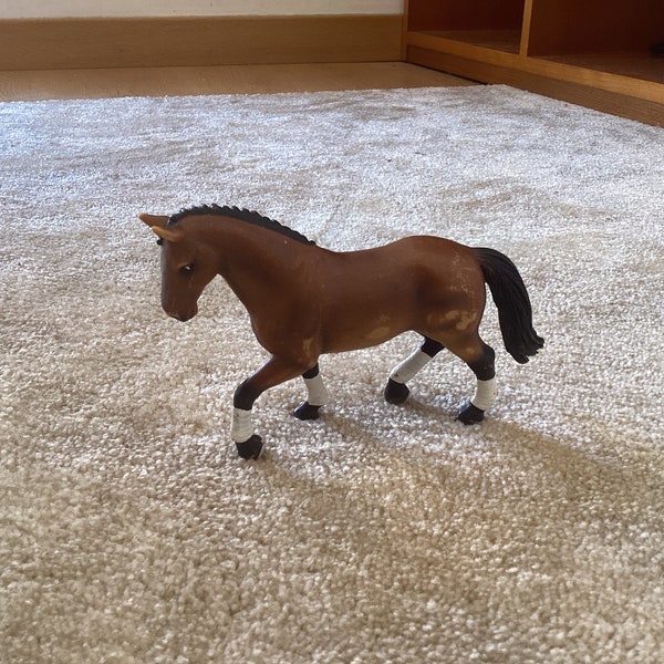 Im selling Schleich for 40 and 50 they are retired and repainted horses