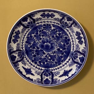 Delft Blue wall plate with floral decor - Royal Porceleyne Fles Holland - 1930&#39;s thirties