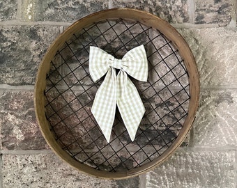 Gingham Bow Medium in Beige