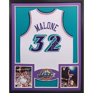 Karl Malone Signed Sports Illustrated Magazine Utah Jazz BAS