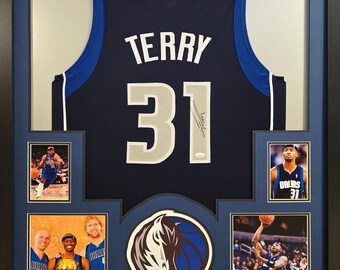 Jason Terry Signed Framed Jersey JSA Autographed Dallas Mavericks