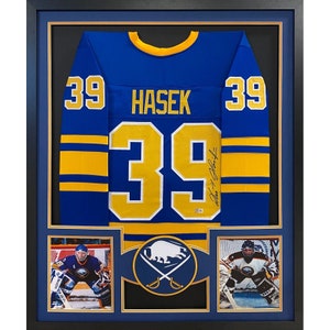 Game worn signed Dominic Hasek jersey : r/sabres