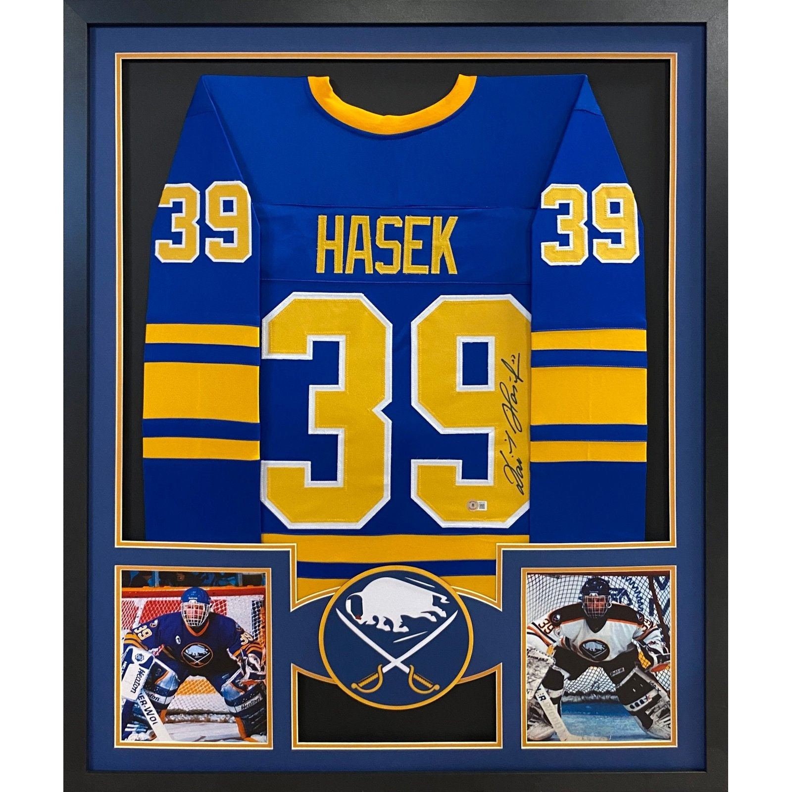 Dominik Hasek Buffalo Sabres STATS Fanatics Vintage Autographed Jersey - NHL  Auctions